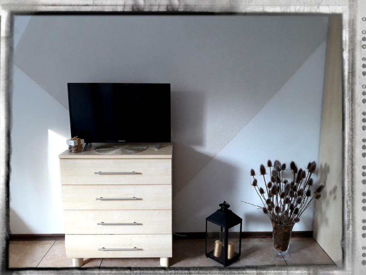 Appartamento Pensjonat U Kasi Węgorzewo Esterno foto