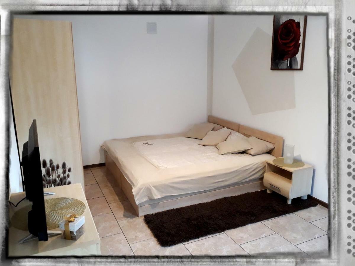 Appartamento Pensjonat U Kasi Węgorzewo Esterno foto